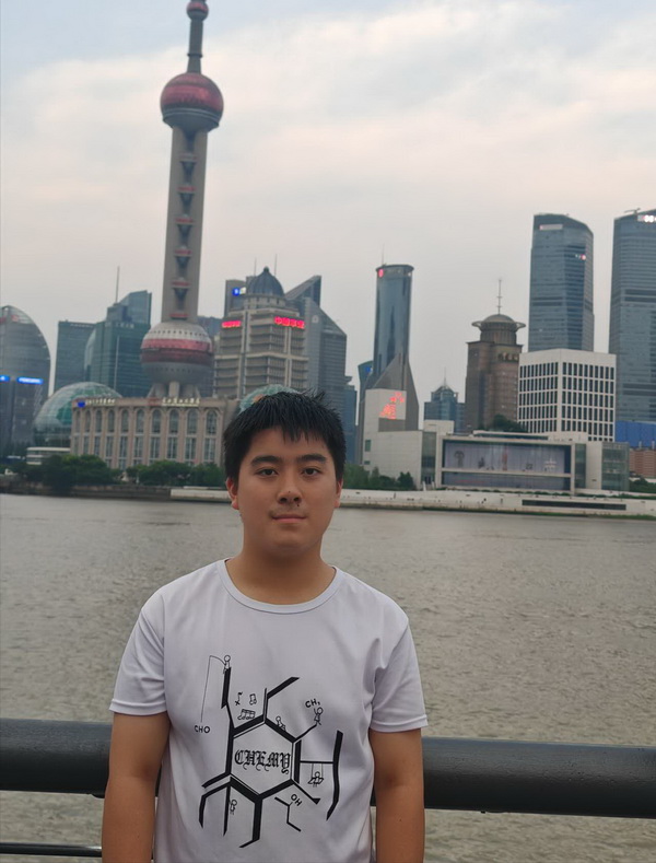 LiChenXi.jpg LiChenXi.jpg